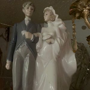 Lladro porcelain bride and groom figurine
